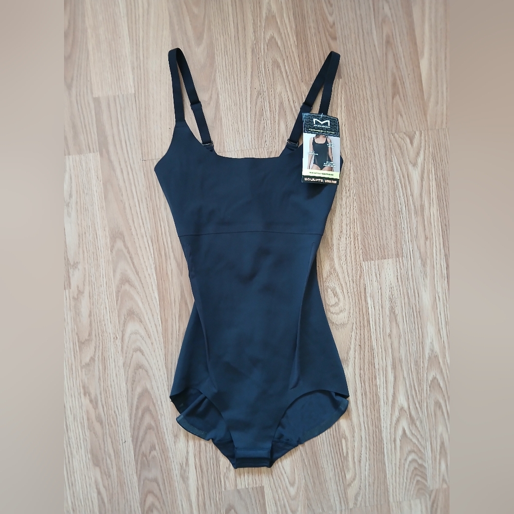 Maidenform Black Shaping Bodysuit NWT